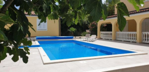Two-Bedroom Apartment in Malinska I